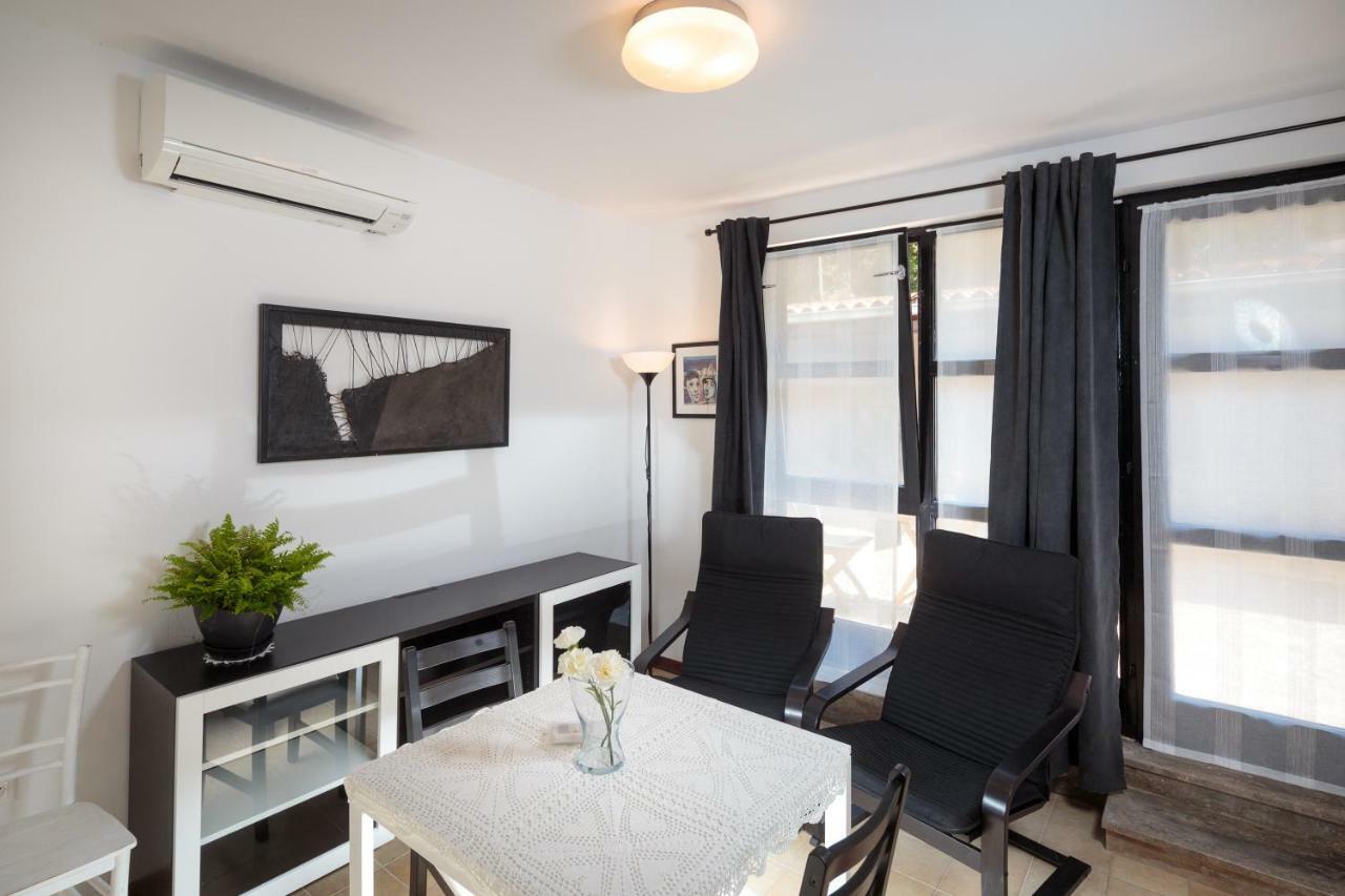 Apartments C52 Ровінь Екстер'єр фото