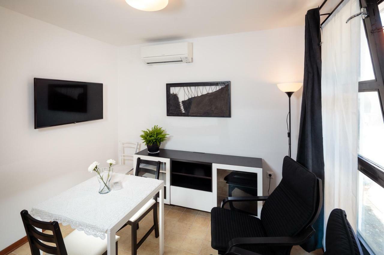 Apartments C52 Ровінь Екстер'єр фото