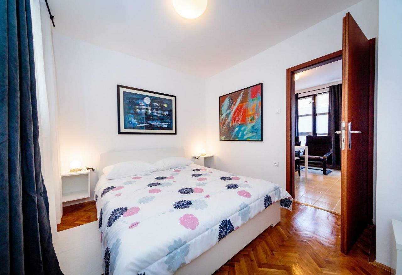 Apartments C52 Ровінь Екстер'єр фото