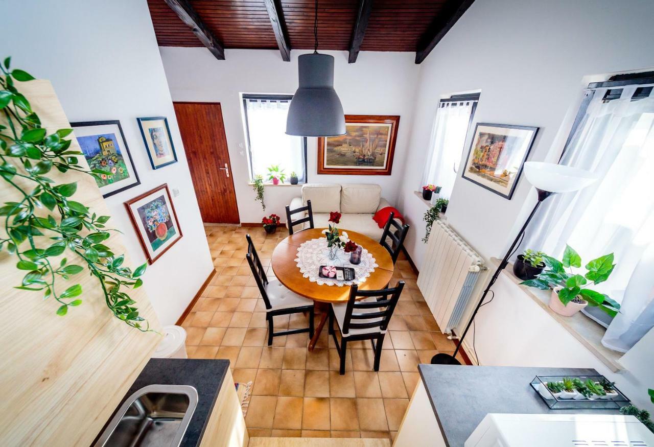 Apartments C52 Ровінь Екстер'єр фото