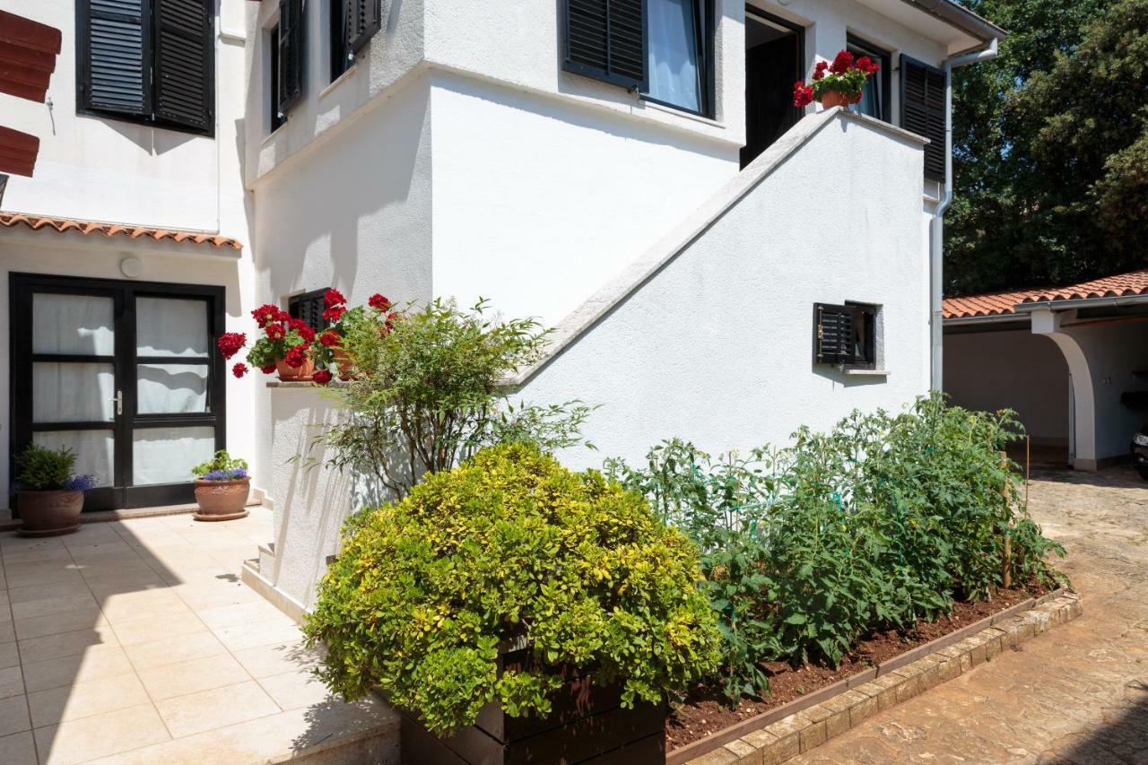 Apartments C52 Ровінь Екстер'єр фото
