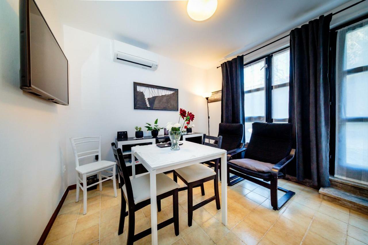 Apartments C52 Ровінь Екстер'єр фото